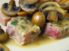 Civet de marcassin aux champignons