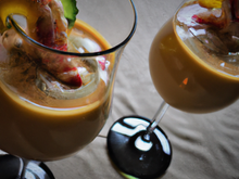 Smoothie de mangue et langoustines au caramel