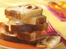 Cake aux tomates séchées, mozzarella et chorizo