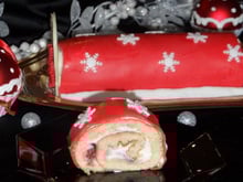 Bûche de Noël chocolat blanc framboise