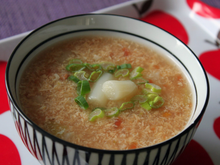 Soupe d'asperges au crabe