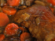 Mijoté de filet mignon aux pruneaux et légumes confits