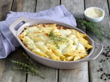 Gratin de penne au confit de canard et champignons