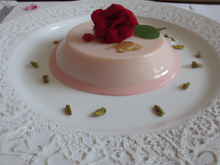 Panna cotta à la rose