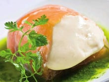 Raviolis de saumon fumé à la mousse de Philadelphia et au pesto