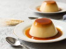 “C’est magnifique” : pour un flan au caramel de grand-mère, testez cette recette plébiscitée par les lecteurs de 750 g