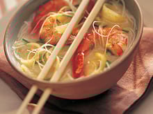 Soupe crevettes et ciboulette