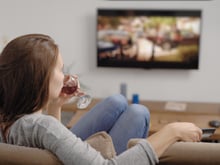 Un verre de vin le soir empêche-t-il de dormir ?