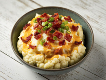 En quête d’une recette gourmande avec du chou-fleur ? Testez cette version comme une carbonara imaginée par Carinne Teyssandier