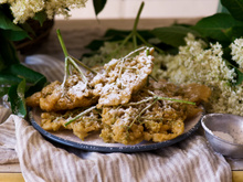 C’est la saison des fleurs d’acacia : voici comment les cuisiner en délicieux beignets gourmands !