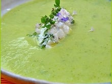 Soupe de courgettes au cottage cheese