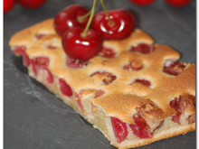 Clafoutis aux cerises et la pâte de pistache