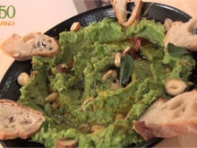 Houmous de petit pois, noisette et menthe