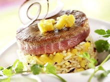 Mi-cuit de steak de thon aux fruits exotiques et coco