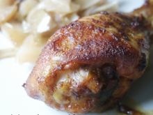 Pilons de poulet asiatiques et son wok de chou blanc