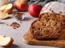 Pour changer de la banane, une diététicienne partage sa recette du “apple bread”, un gâteau aussi gourmand qu’équilibré !