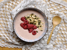 OUT: le smoothie, IN: le smoothie bowl