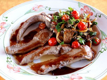 Aiguillettes de canard aux chanterelles sauce au porto