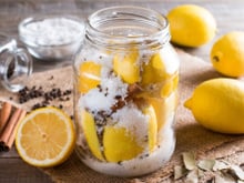 "Une base de la cuisine marocaine a absolument avoir chez soi ” : ce condiment sucré ou salé sublimera à coup sûr vos recettes !