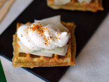 Gaufrettes Fromage de Brebis et Chantilly au piment d'Espelette