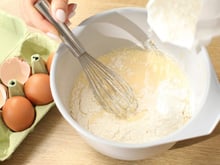 Mettre de la bière dans votre pâte à crêpes : simple astuce ou vrai secret pour des crêpes parfaites ?