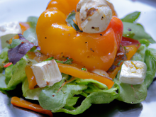 Salade de chèvre aux poivrons confits
