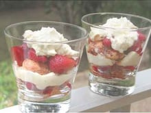 Tiramisu de fraises au sirop de Banyuls balsamique