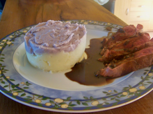 Magret de canard et son duo de purée