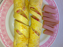 Omelette roulée au jambon et comté