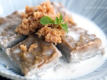 Po'e à la banane, coco caramélisé