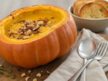 Soupe de potimarron dans le potimarron