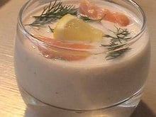Verrines panna cotta de saumon fumé et aneth