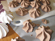 Meringues au chocolat classiques