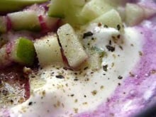 Gaspacho de chou rouge-pomme granny et crème mousseuse