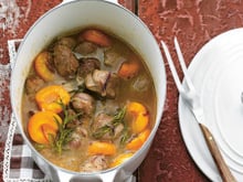 Médaillons de dinde à la gueuze et aux abricots