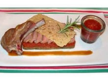 Agneau de lait des Pyrénées, caviar d'aubergines et fondue de tomates, tuile de Parmesan
