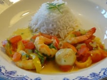 Curry de gambas et noix de saint-jacques