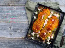 “Très bon, une bonne surprise” : cette recette de butternut rôtie au four façon Hasselback va vous régaler !