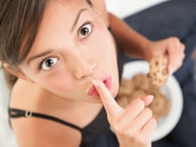 Arrêter de vouloir une alimentation 100 % parfaite. Voilà nos 5 attitudes à adopter à la place