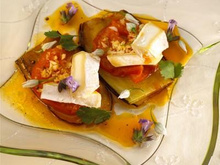 Aigre-doux d'aubergines au chèvre frais Rocamadour AOP