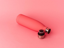 Votre gourde a besoin d’un nettoyage ? Voici une méthode simple et rapide pour un résultat parfait !