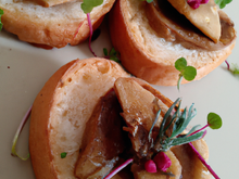 Foie gras sur brioche toastée en tartinettes