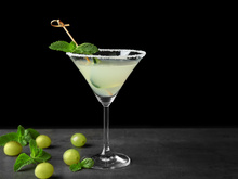 Fini le Spritz et le Mojito, Cyril Lignac dévoile son cocktail de l’été pour vivre la "dolce vita" !