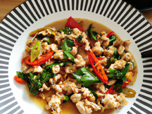 Pad khung bai kaprao