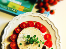 Cheesecake salé végétal au miroir de tomates