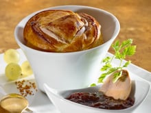 Feuilletés de foie gras au muscat