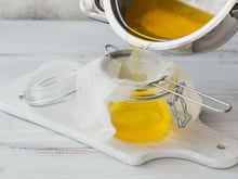 Le beurre de ghee ou beurre clarifié, le nouveau chouchou des intolérants au lactose !