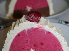 Une bûche aux meringues personnalisée