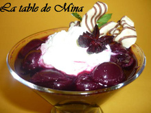 Soupe de cerises épicée au vin rouge