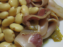 Antipasti : fava i lardo di Arnad (fèves et lard italien)